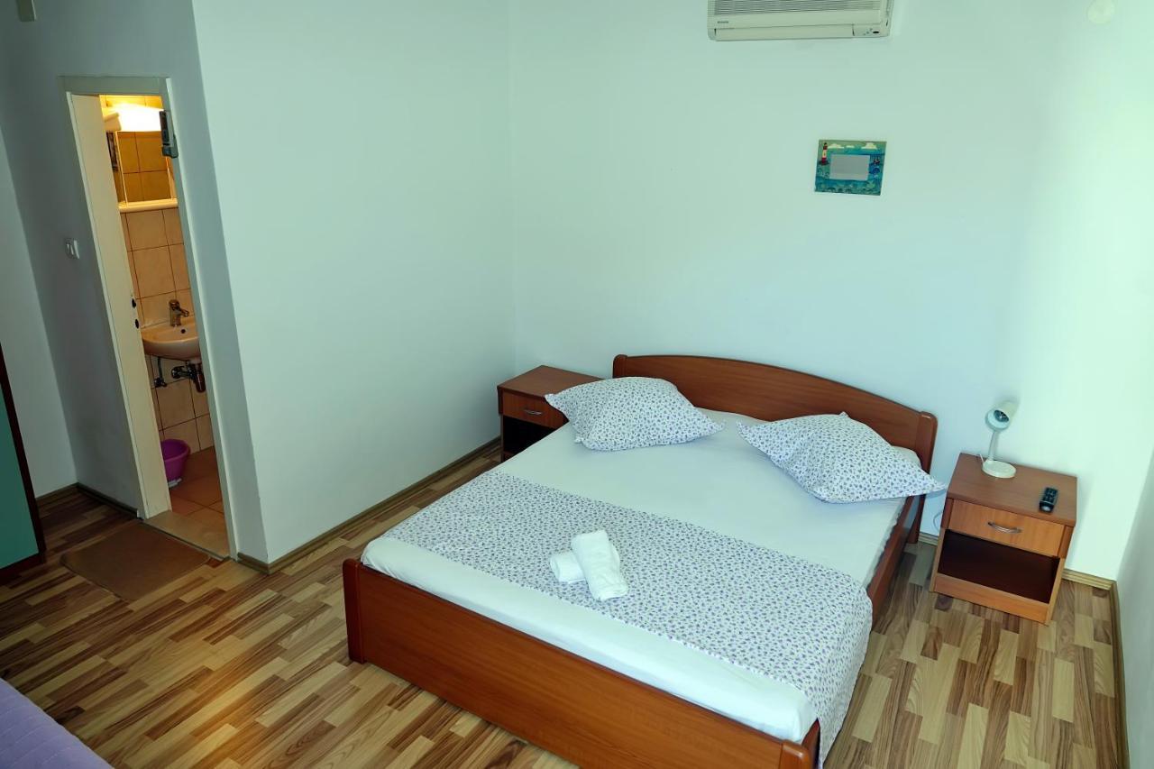 Roza Apartman Baška Voda Kültér fotó