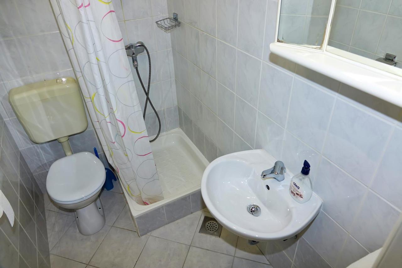 Roza Apartman Baška Voda Kültér fotó