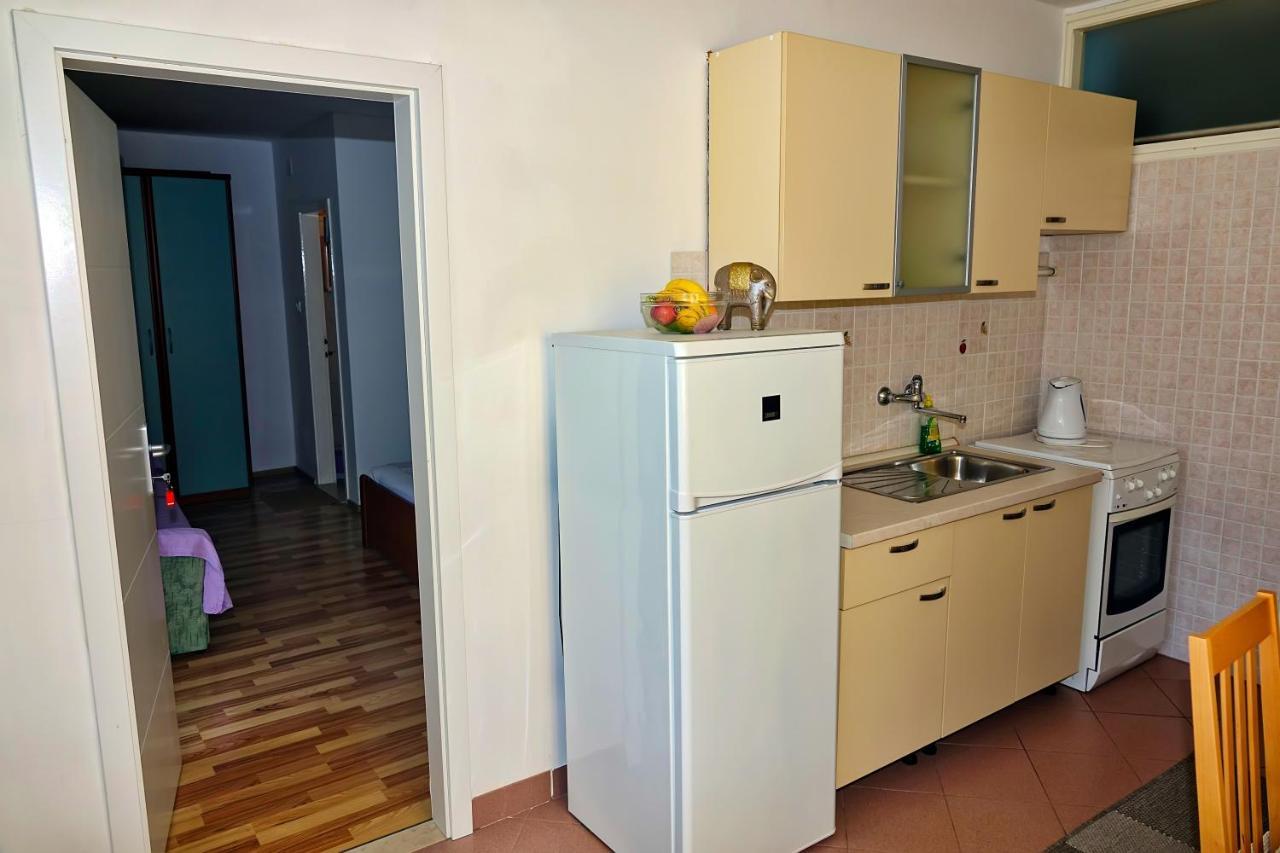 Roza Apartman Baška Voda Kültér fotó