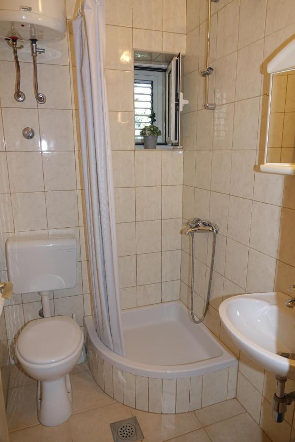 Roza Apartman Baška Voda Kültér fotó