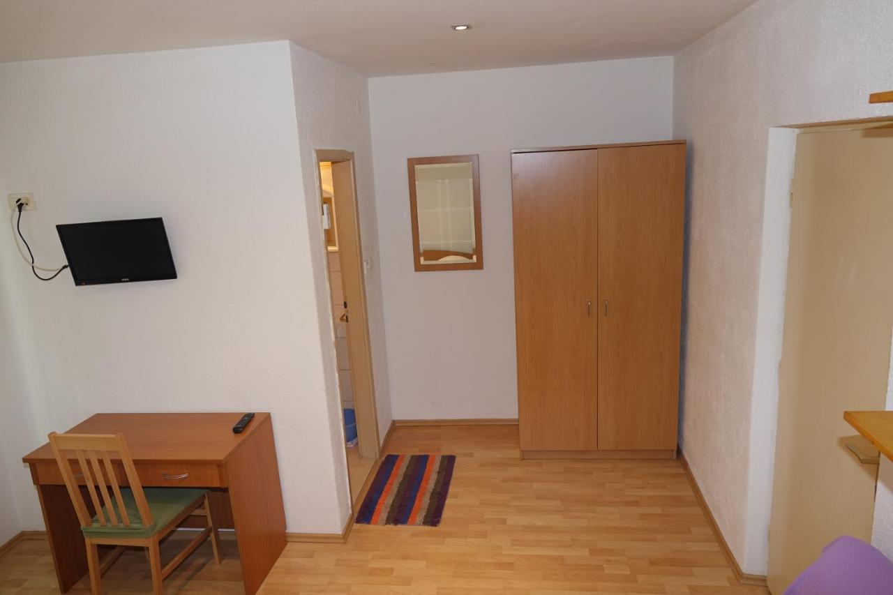 Roza Apartman Baška Voda Kültér fotó